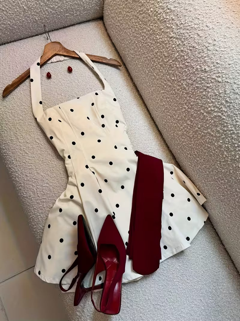 Vestido Mini a Lunares 'Clásico Encanto'